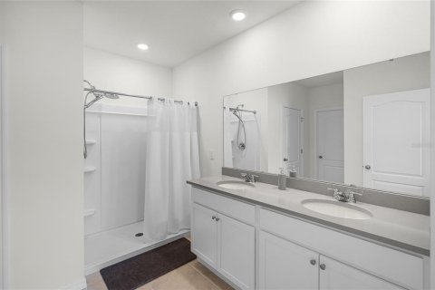 House in Winter Haven, Florida 4 bedrooms, 174.84 sq.m. № 2266760 - photo 17