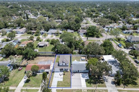 House in Palm Harbor, Florida 4 bedrooms, 185.8 sq.m. № 1782980 - photo 6