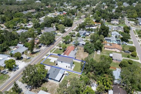 House in Palm Harbor, Florida 4 bedrooms, 185.8 sq.m. № 1782980 - photo 9