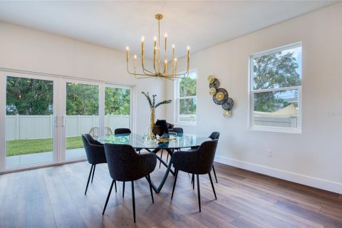 House in Palm Harbor, Florida 4 bedrooms, 185.8 sq.m. № 1782980 - photo 27