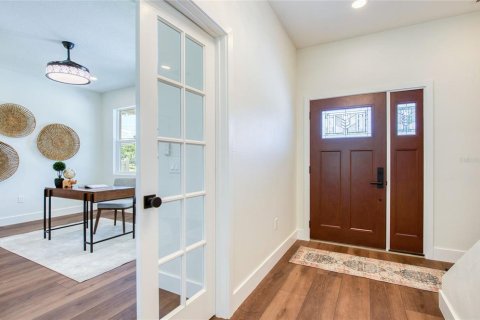 House in Palm Harbor, Florida 4 bedrooms, 185.8 sq.m. № 1782980 - photo 11