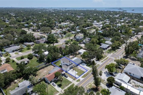 House in Palm Harbor, Florida 4 bedrooms, 185.8 sq.m. № 1782980 - photo 7
