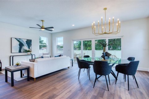 House in Palm Harbor, Florida 4 bedrooms, 185.8 sq.m. № 1782980 - photo 25
