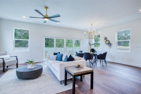 House in Palm Harbor, Florida 4 bedrooms, 185.8 sq.m. № 1782980 - photo 23
