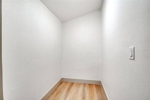 Villa ou maison à vendre à DeLand, Floride: 2 chambres, 81.29 m2 № 1844575 - photo 17