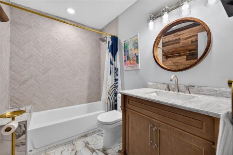 Casa en venta en Saint Petersburg, Florida, 3 dormitorios, 191.19 m2 № 2152025 - foto 17