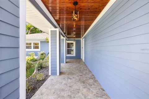 Casa en venta en Saint Petersburg, Florida, 3 dormitorios, 191.19 m2 № 2152025 - foto 5