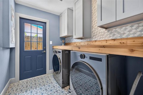 Casa en venta en Saint Petersburg, Florida, 3 dormitorios, 191.19 m2 № 2152025 - foto 16