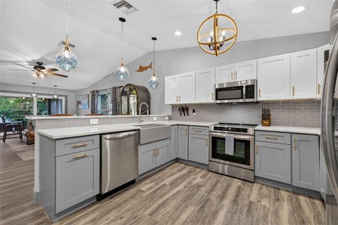 Casa en venta en Saint Petersburg, Florida, 3 dormitorios, 191.19 m2 № 2152025 - foto 7