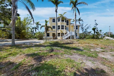 Villa ou maison à vendre à Bradenton, Floride: 3 chambres, 237.74 m2 № 1686507 - photo 3