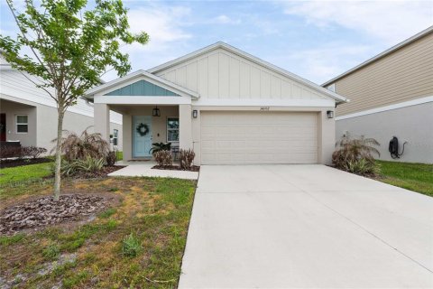 House in Wesley Chapel, Florida 3 bedrooms, 149.94 sq.m. № 2108105