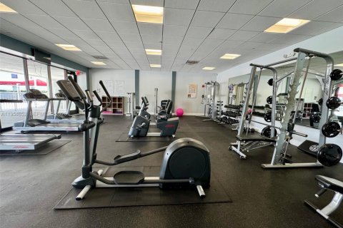 Condo in Aventura, Florida, 2 bedrooms  № 2010292 - photo 12