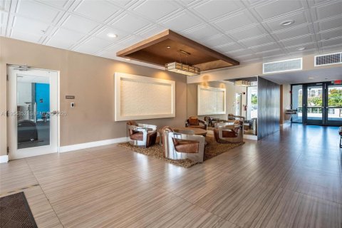 Condo in Aventura, Florida, 2 bedrooms  № 2010292 - photo 21