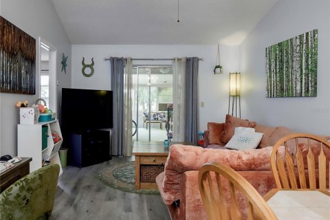 House in Safety Harbor, Florida 2 bedrooms, 94.11 sq.m. № 1666347 - photo 6