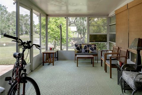 House in Safety Harbor, Florida 2 bedrooms, 94.11 sq.m. № 1666347 - photo 25