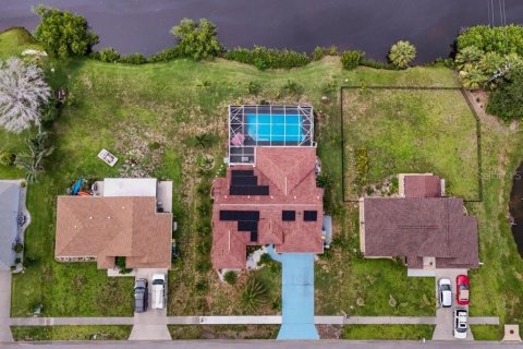 Villa ou maison à vendre à Port Charlotte, Floride: 4 chambres, 175.96 m2 № 1815793 - photo 2