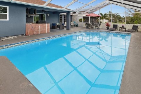 Villa ou maison à vendre à Port Charlotte, Floride: 4 chambres, 175.96 m2 № 1815793 - photo 3