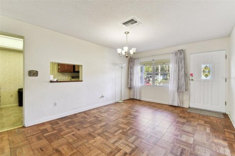Casa en venta en Winter Park, Florida, 5 dormitorios, 211.07 m2 № 1510656 - foto 19