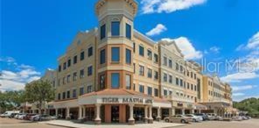 Immobilier commercial à Orlando, Floride 80.45 m2 № 2408514