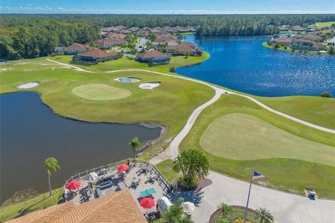 Townhouse in New Smyrna Beach, Florida 3 bedrooms, 149.94 sq.m. № 2100452 - photo 18