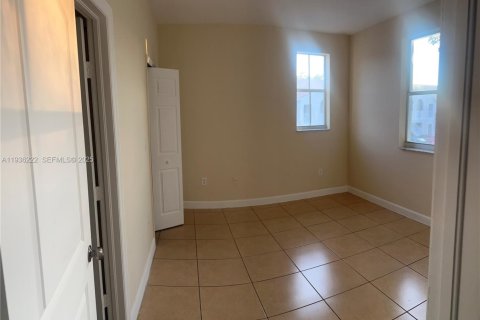 Condo in Homestead, Florida, 3 bedrooms  № 1994404 - photo 16