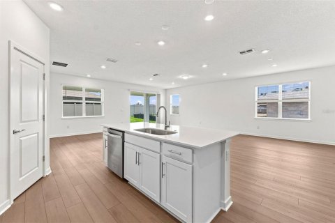 Villa ou maison à vendre à Wesley Chapel, Floride: 3 chambres, 210.14 m2 № 2134218 - photo 4