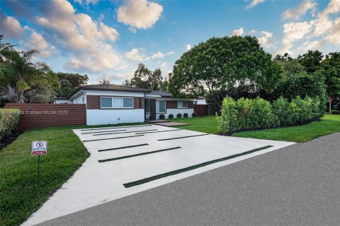 Villa ou maison à vendre à Miami Shores, Floride: 3 chambres, 222.97 m2 № 1973471 - photo 26