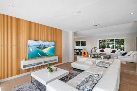 Villa ou maison à vendre à Miami Shores, Floride: 3 chambres, 222.97 m2 № 1973471 - photo 7