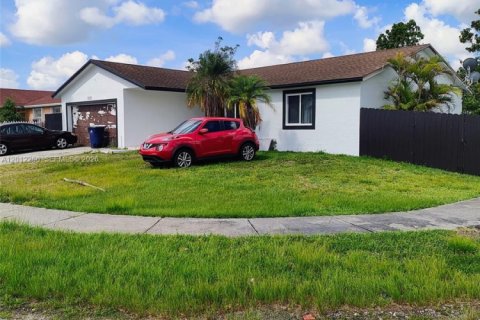 Villa ou maison à Homestead, Floride 3 chambres, 114.27 m2 № 2076367