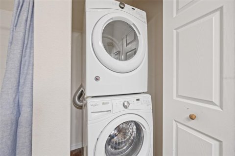 Adosado en venta en Kissimmee, Florida, 3 dormitorios, 120.77 m2 № 2214899 - foto 15
