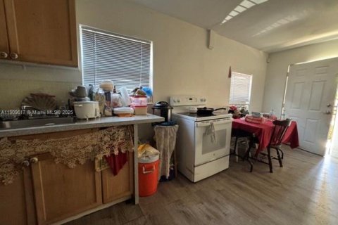 Купить коммерческую недвижимость в Майами, Флорида 163.88м2, № 1971478 - фото 15