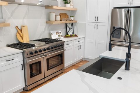 Купить виллу или дом в Сарасота, Флорида 9 комнат, 372.45м2, № 1905012 - фото 21