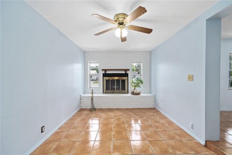 House in Orlando, Florida 3 bedrooms, 140.19 sq.m. № 1821227 - photo 2