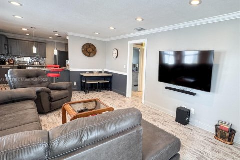 Casa en alquiler en Pompano Beach, Florida, 2 dormitorios, 84.54 m2 № 1979270 - foto 4