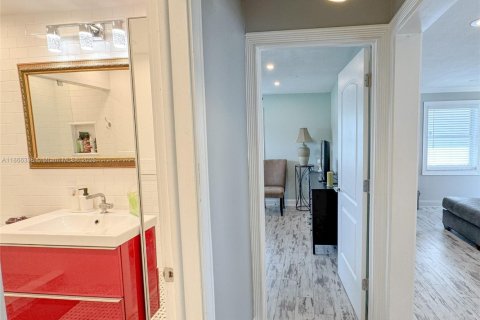 Casa en alquiler en Pompano Beach, Florida, 2 dormitorios, 84.54 m2 № 1979270 - foto 17