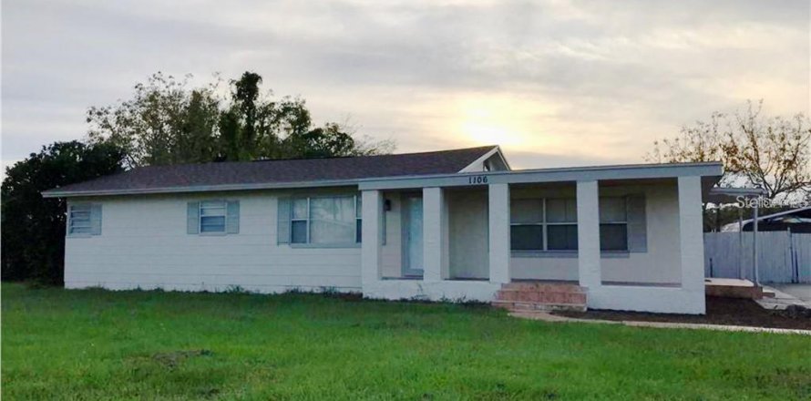 Commercial property in Kissimmee, Florida 152.73 sq.m. № 2130211