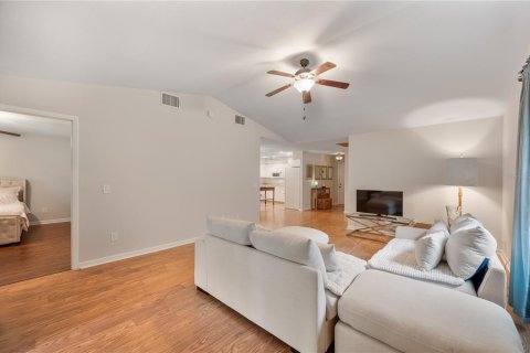 Casa en venta en Haines City, Florida, 2 dormitorios, 114.27 m2 № 2217408 - foto 12