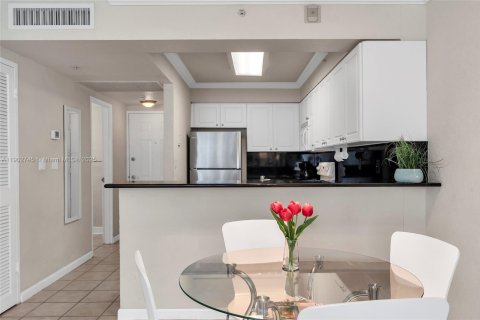 Copropriété à louer à Hollywood, Floride: 54.81 m2 № 1953056 - photo 10