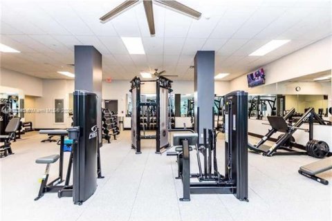 Copropriété à louer à Hollywood, Floride: 54.81 m2 № 1953056 - photo 24