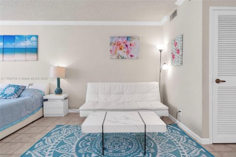 Copropriété à louer à Hollywood, Floride: 54.81 m2 № 1953056 - photo 11