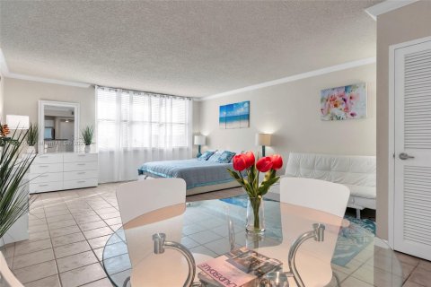 Copropriété à louer à Hollywood, Floride: 54.81 m2 № 1953056 - photo 5