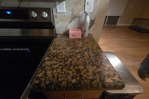 Casa en venta en Dania Beach, Florida, 3 dormitorios, 127.74 m2 № 2031862 - foto 14