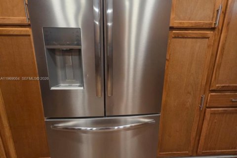Casa en venta en Dania Beach, Florida, 3 dormitorios, 127.74 m2 № 2031862 - foto 5