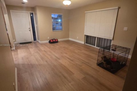 Casa en venta en Dania Beach, Florida, 3 dormitorios, 127.74 m2 № 2031862 - foto 17