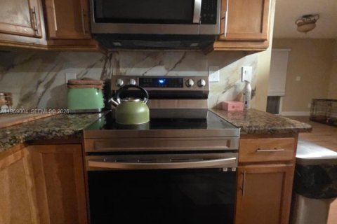 Casa en venta en Dania Beach, Florida, 3 dormitorios, 127.74 m2 № 2031862 - foto 11