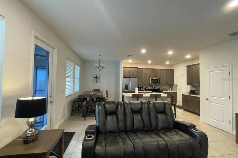 Villa ou maison à louer à Tarpon Springs, Floride: 3 chambres, 175.59 m2 № 2101417 - photo 4