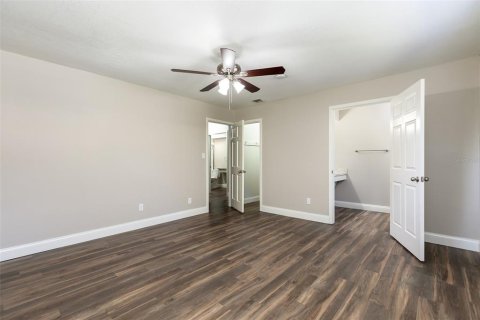 House in Altamonte Springs, Florida 3 bedrooms, 218.69 sq.m. № 2231296 - photo 20