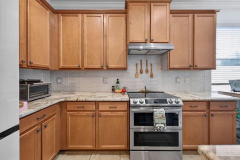 Villa ou maison à vendre à Port St. Lucie, Floride: 3 chambres, 167.22 m2 № 2431594 - photo 10