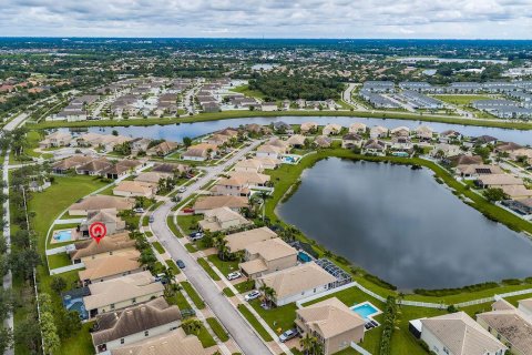Villa ou maison à vendre à Port St. Lucie, Floride: 3 chambres, 167.22 m2 № 2431594 - photo 30