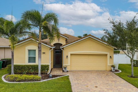 Villa ou maison à Port St. Lucie, Floride 3 chambres, 167.22 m2 № 2431594